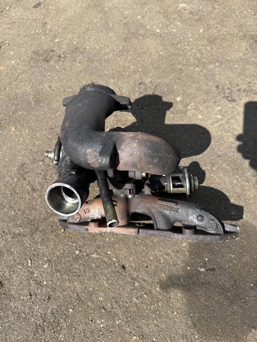 верхняя (малая) турбина Peugeot 406 1 поколение [рестайлинг] 9624858780
