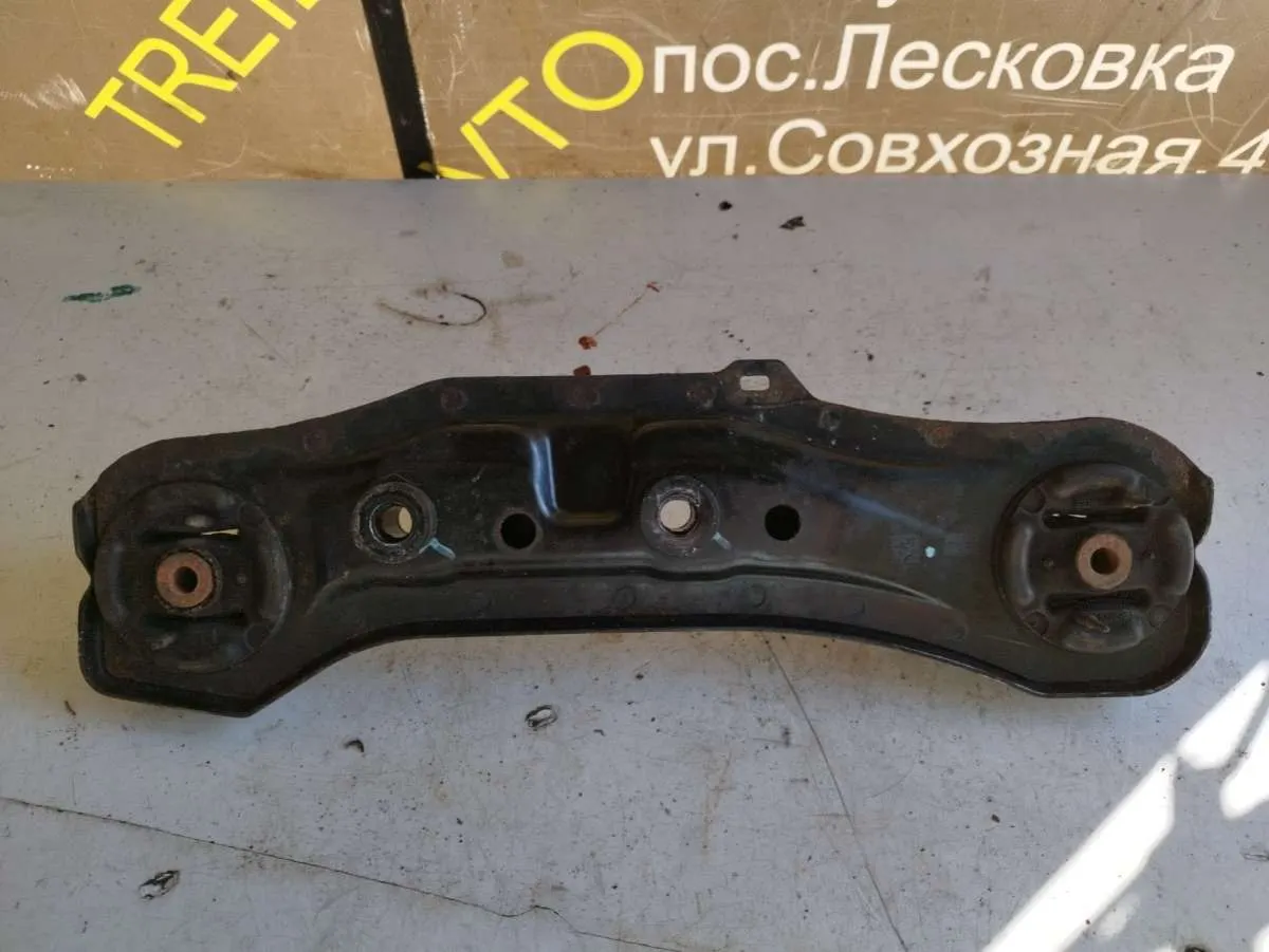 кронштейн редуктора Honda CR-V 3 поколение