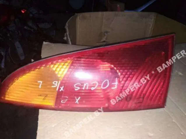 Фонарь задний левый Ford Focus 1 поколение