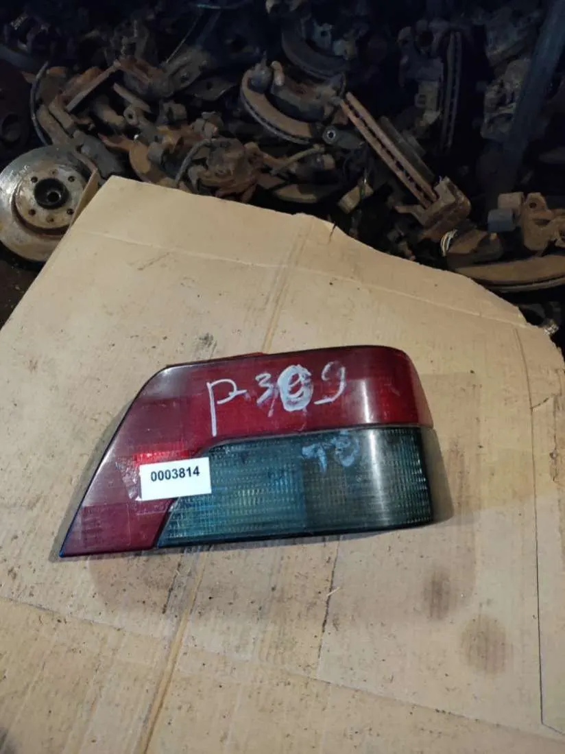 Фонарь задний правый Peugeot 309 1 поколение [рестайлинг]