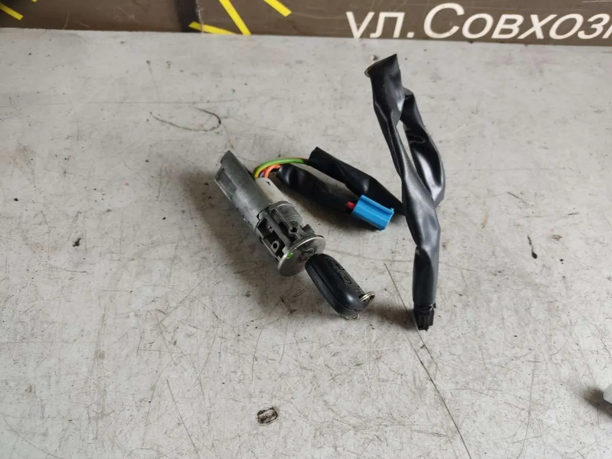 замок зажигания Peugeot 307 1 поколение