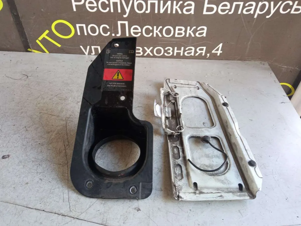 Лючок бензобака Mercedes-Benz Sprinter