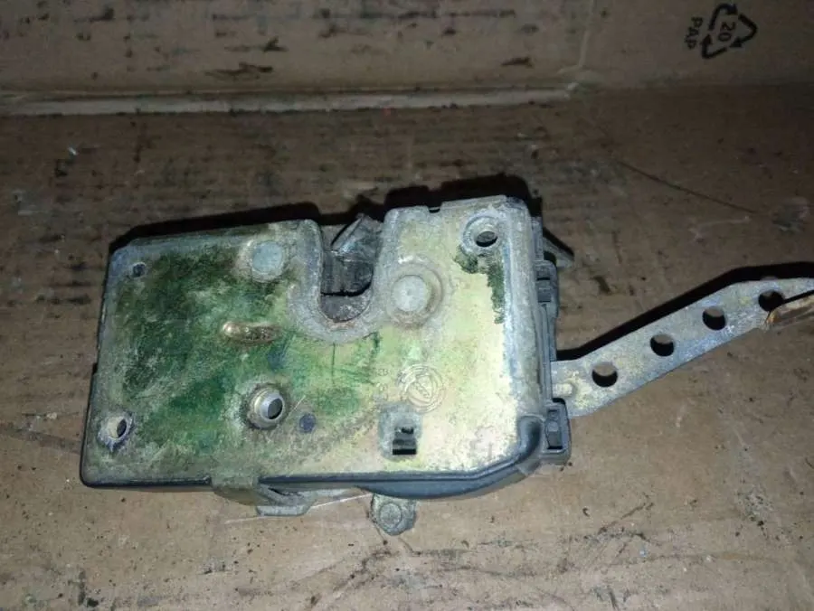 замок двери сдвижной Fiat Tempra 1 поколение