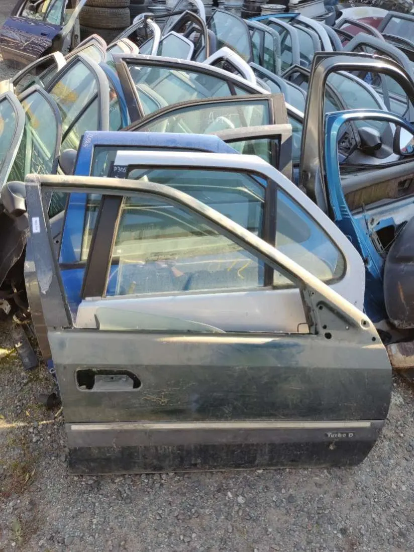 Дверь передняя правая Citroen Xantia 1 поколение