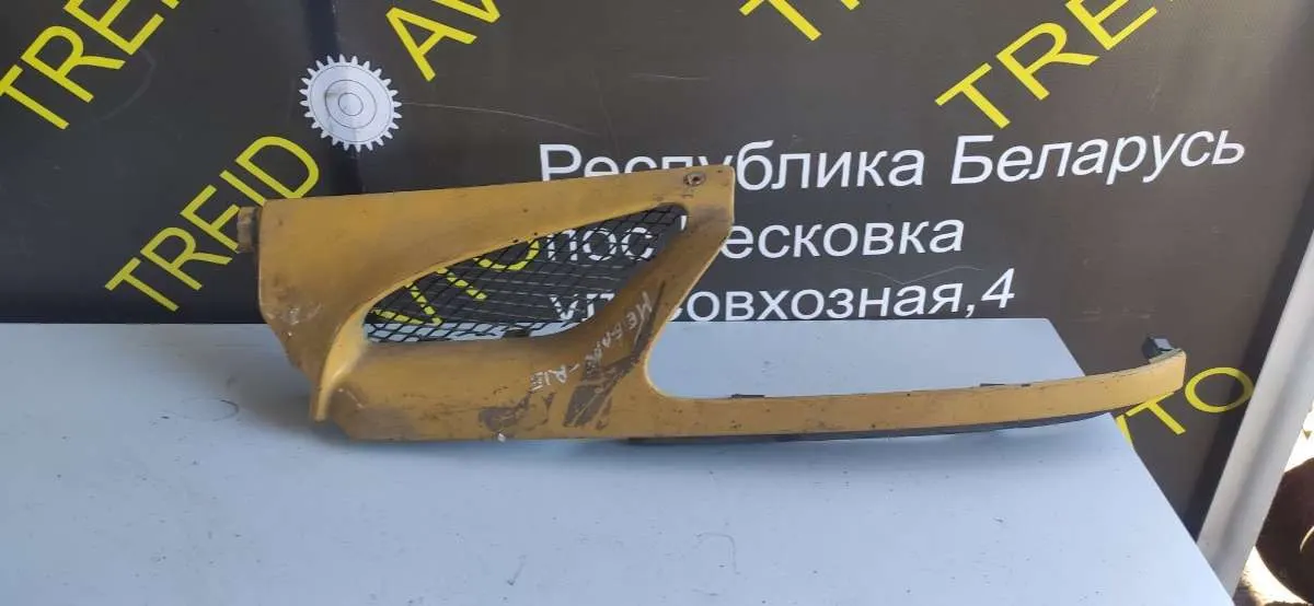 решетка радиатора Renault Megane 1 поколение