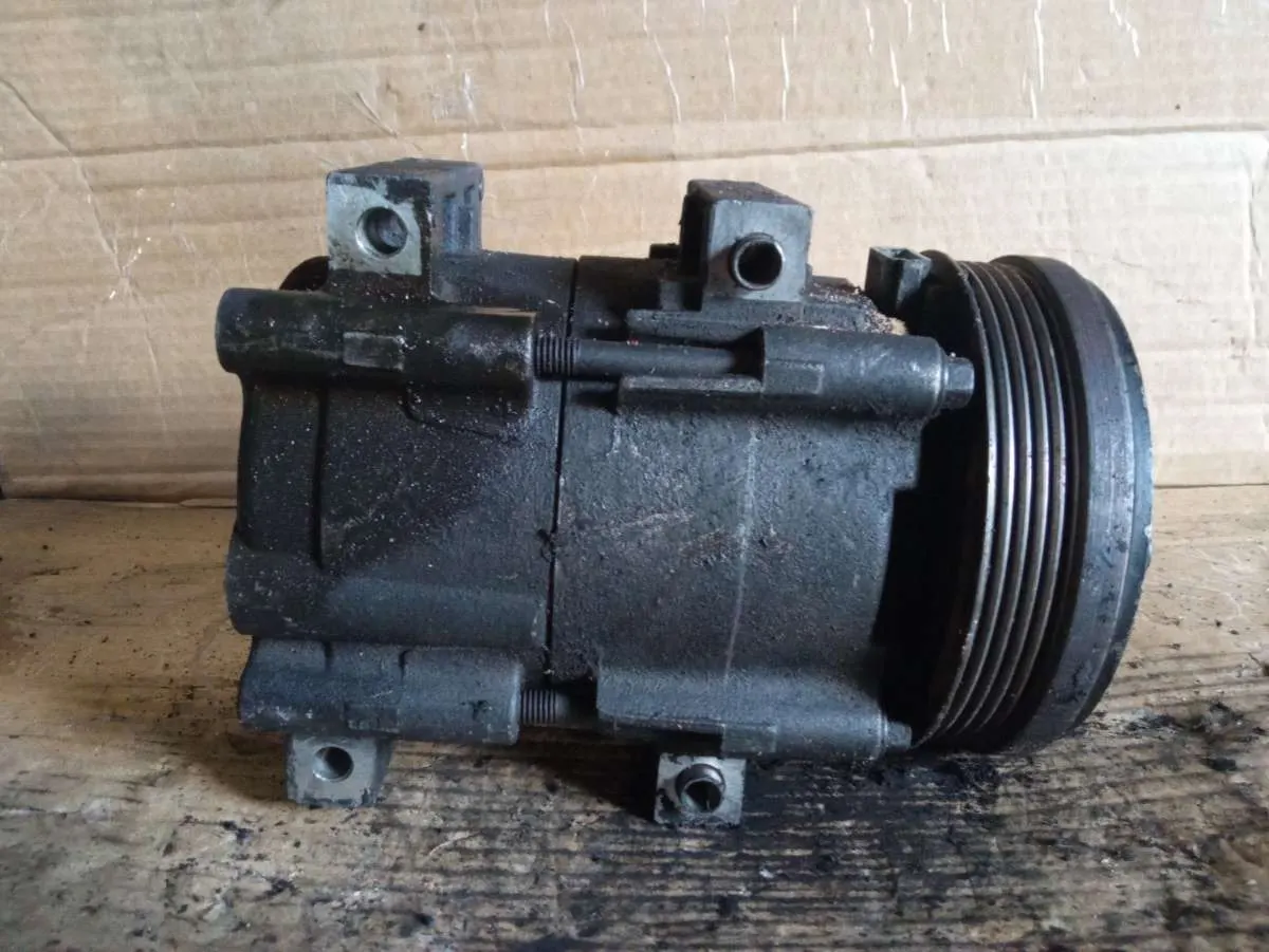 компрессор кондиционера 97AW19D629DB Ford Escort (North America) 6 поколение Артикул IMP-260602-02192