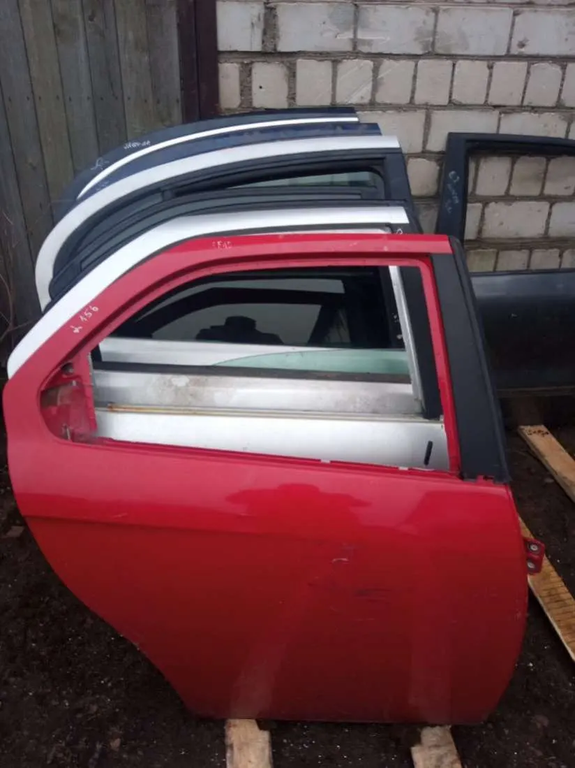 Дверь задняя правая Alfa Romeo 156 932