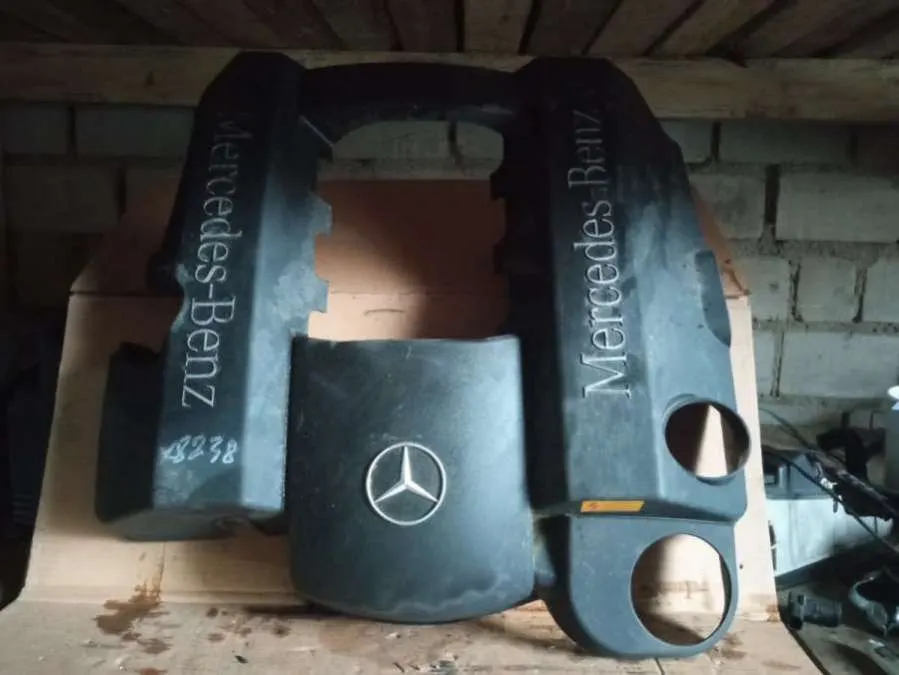 Крышка двигателя декоративная Mercedes-Benz S-klas (w126)