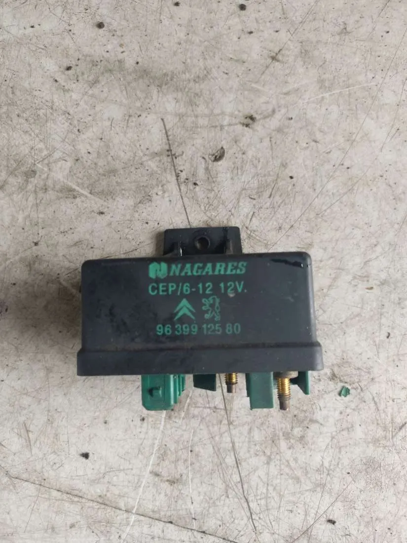 реле накала свечей Citroen C8 1 поколение 9639912580