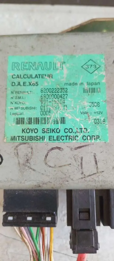 блок управления рулевой рейки Renault Clio 2 поколение 82000222352 — фото 3
