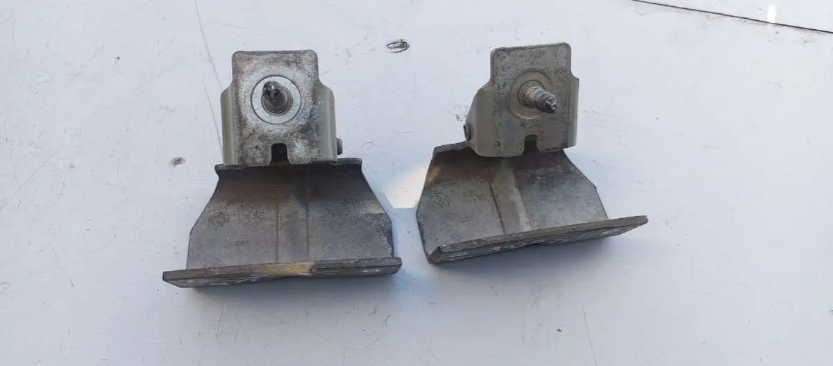 петля крышки багажника Peugeot 307 1 поколение Артикул IMP-260602-09746