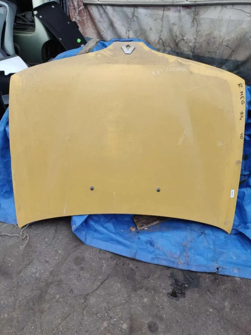 Шумоизоляция капота Renault Megane 1 поколение