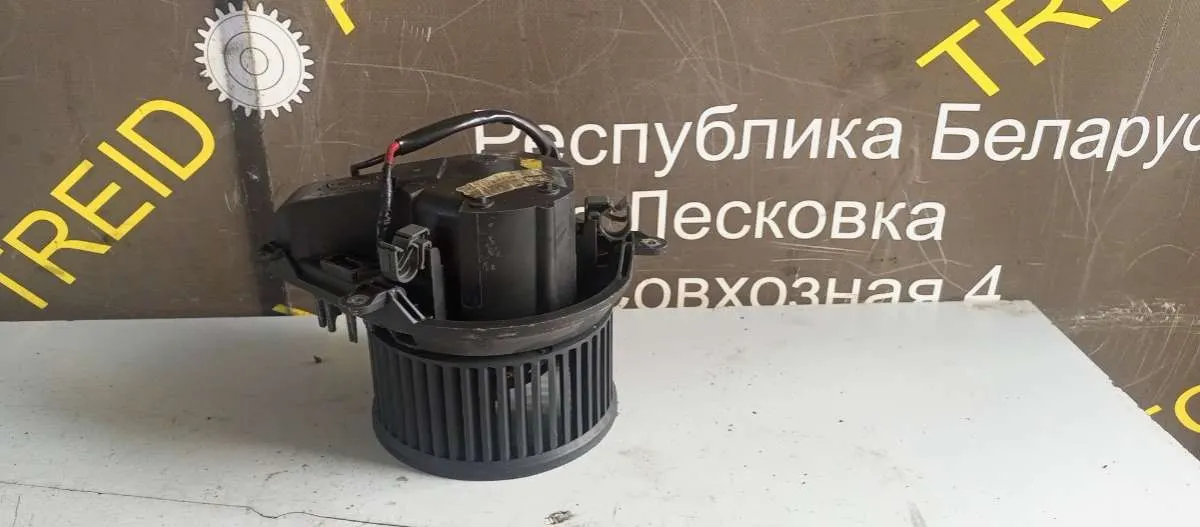 моторчик печки Peugeot 406 1 поколение