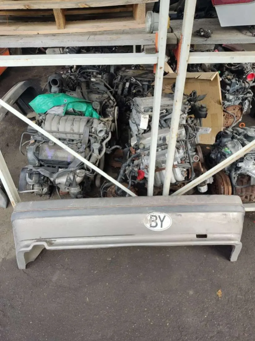 бампер задний Renault 19 1 поколение