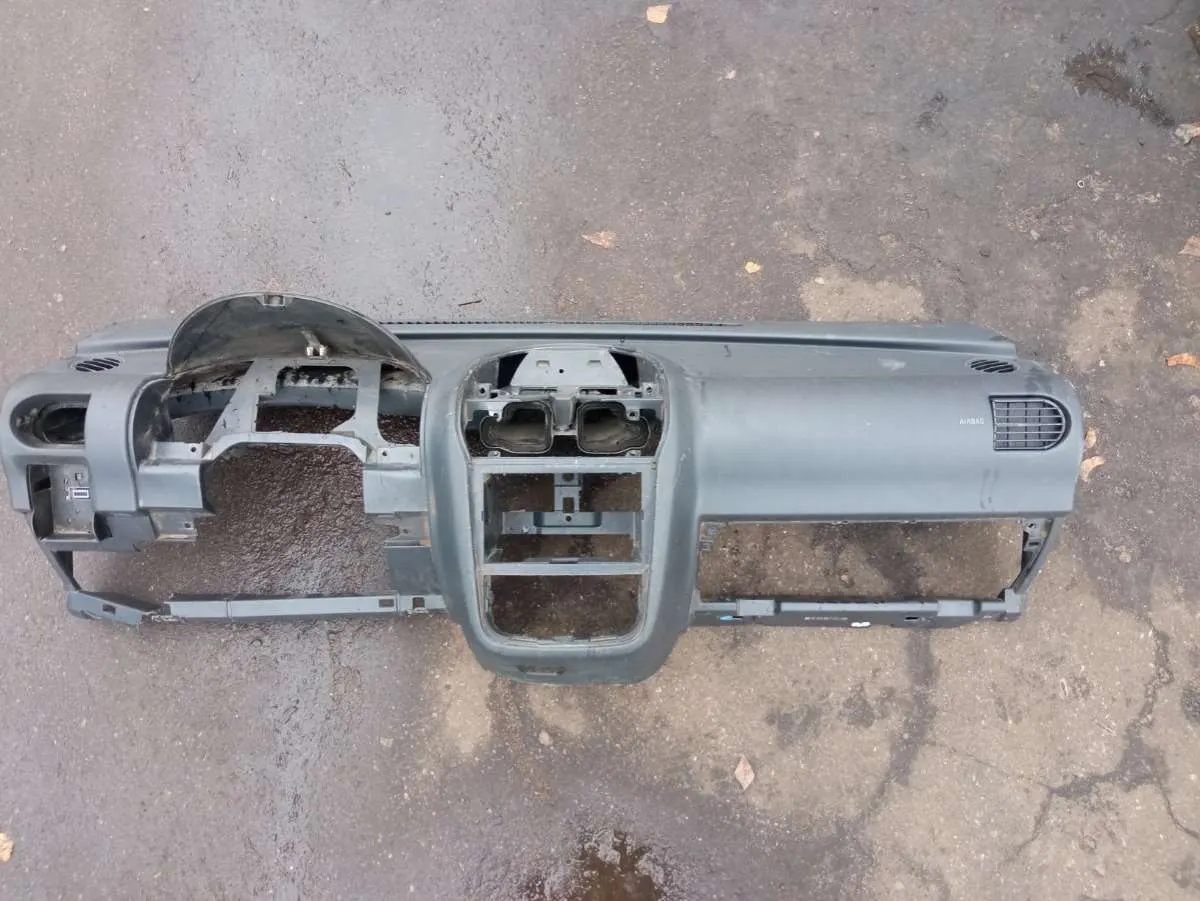 панель передняя салона (торпедо) Opel Combo C