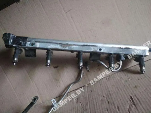 Форсунка бензиновая Volvo V50 1 поколение 0280158096