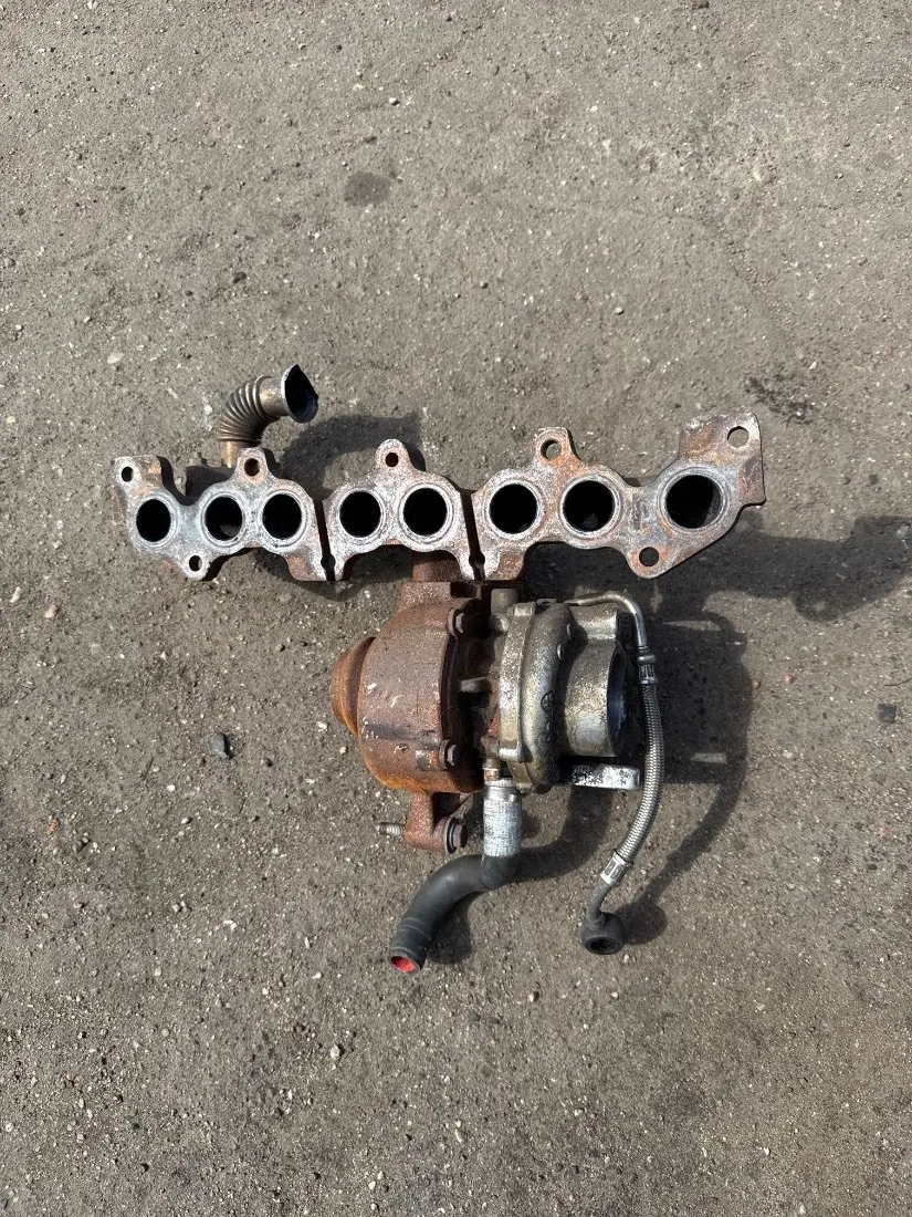 верхняя (малая) турбина Peugeot 407 1 поколение