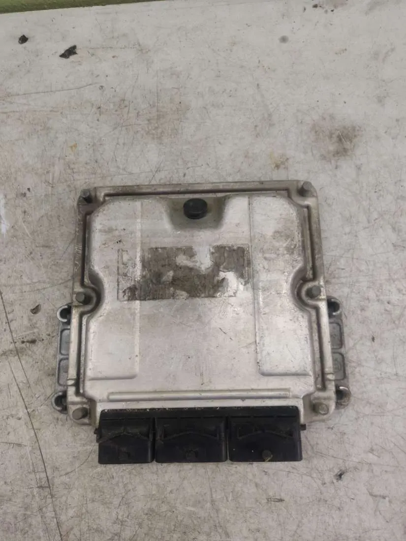 блок управления двигателем Renault Scenic 1 поколение 0281001934 — фото 2