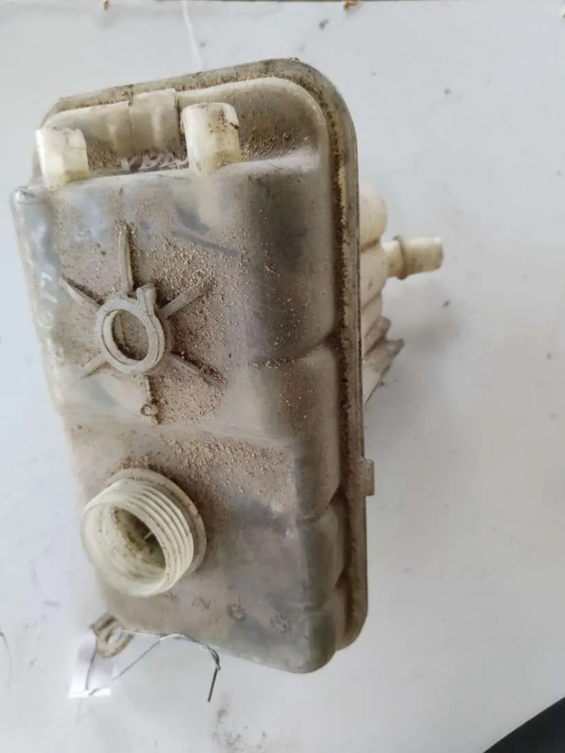 Расширительный бачок Peugeot 407 1 поколение