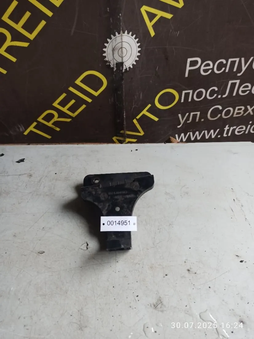 кронштейн (крепление) Citroen Jumper 1374394080 — фото 2