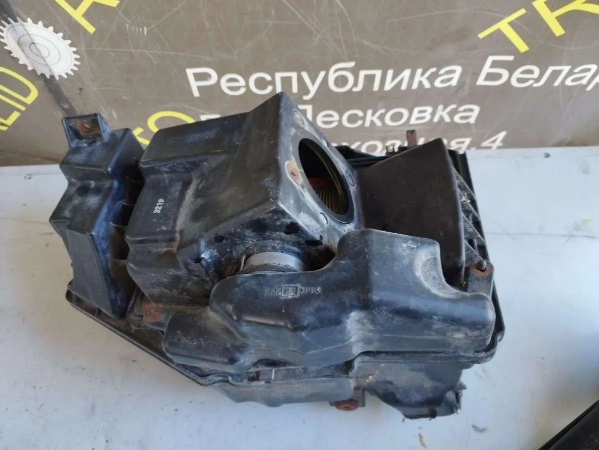 корпус воздушногo фильтра Nissan Maxima 5 поколение