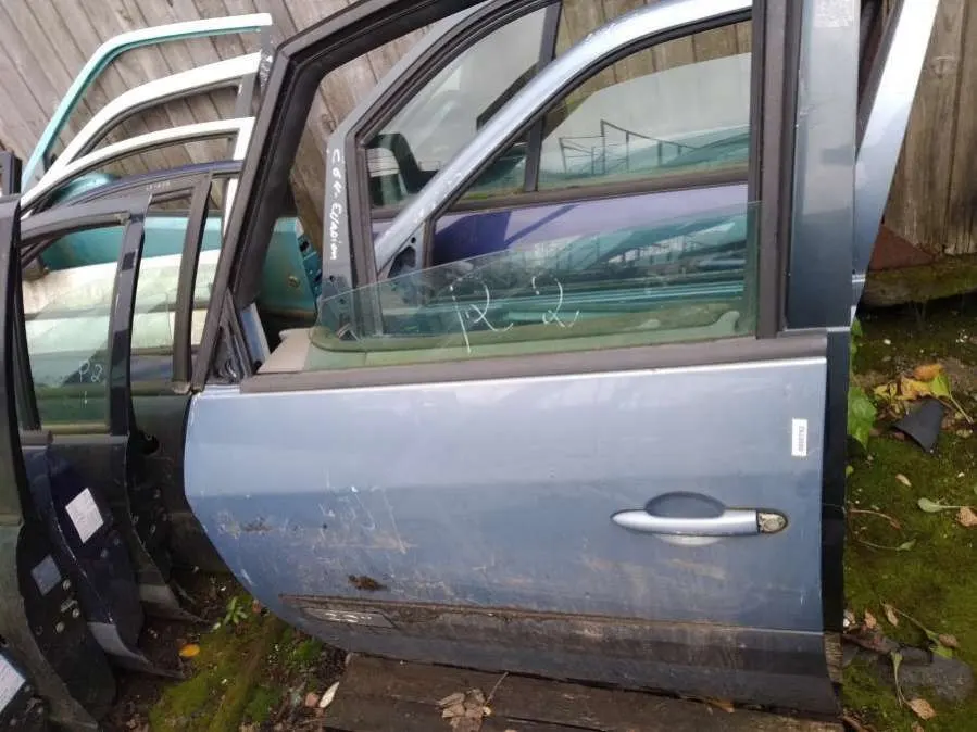 Дверь передняя левая Renault Espace 4 поколение