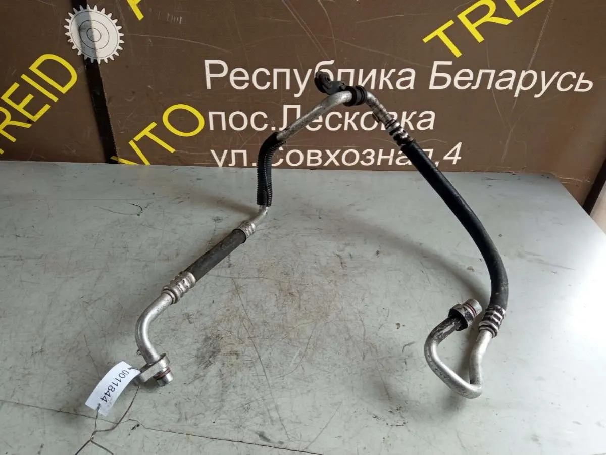 трубка кондиционера Renault Scenic 3 поколение 924900016R