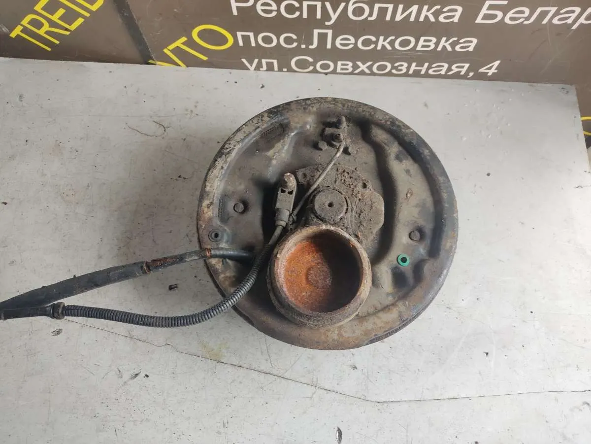 Ступица задняя правая Peugeot 806 221