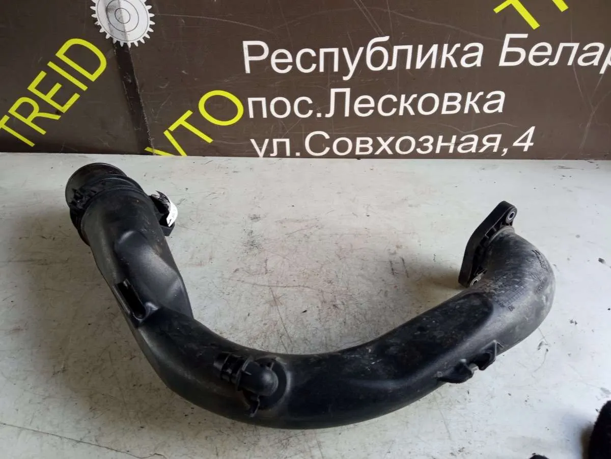 Патрубок турбины Renault Scenic 3 поколение 8200645723