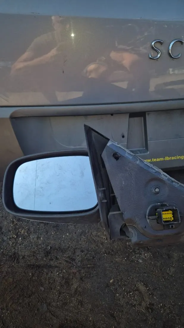 Зеркало левое Renault Scenic 2 поколение