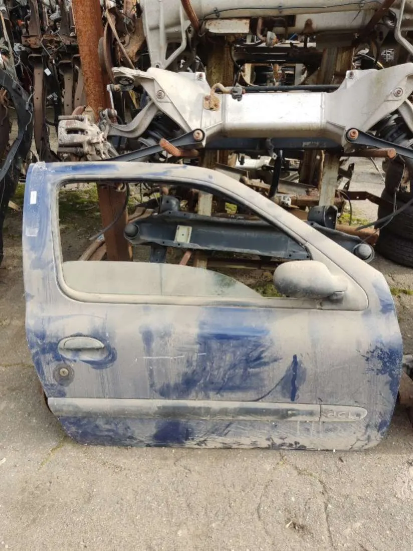 Дверь передняя правая Renault Megane 1 поколение