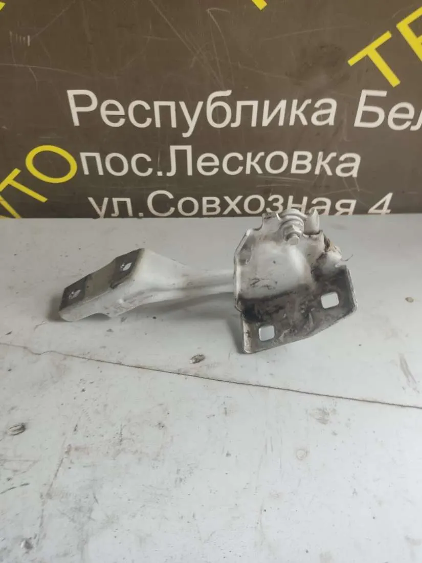 Петля капота правая Peugeot Boxer