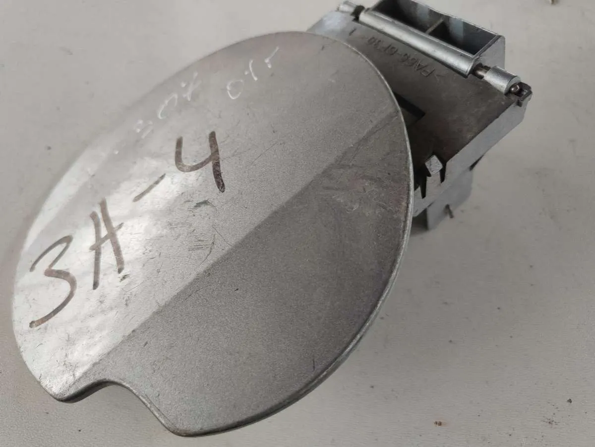 Лючок бензобака Peugeot 307 1 поколение