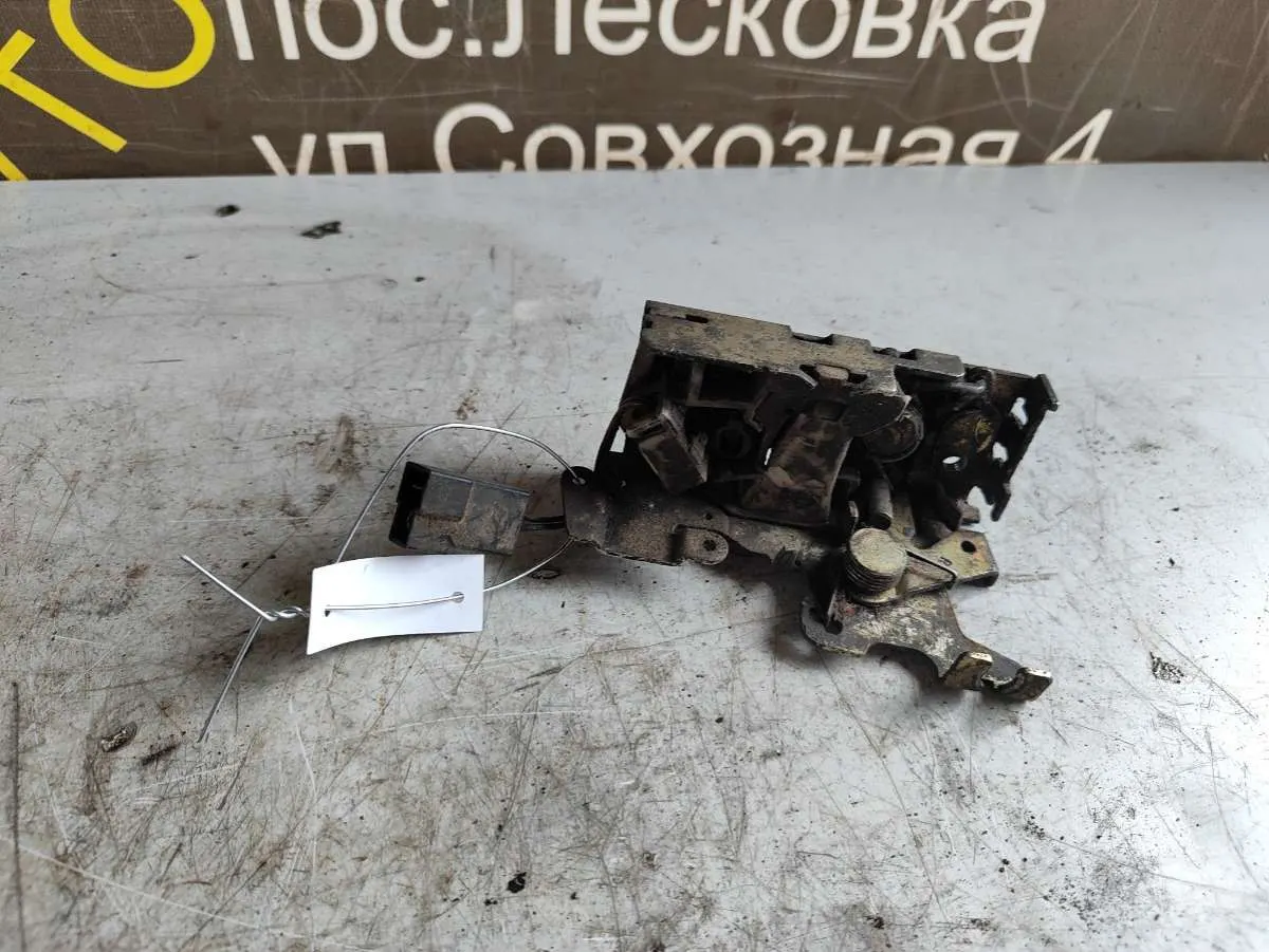 замок двери сдвижной Mercedes-Benz Vito W638