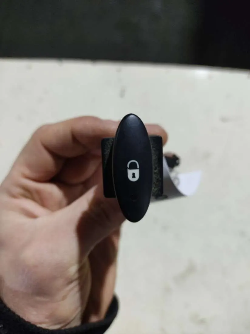 кнопка центрального замка Citroen C5 1 поколение