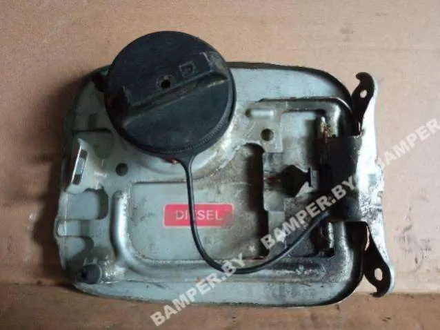 лючок топливного бака Nissan Almera 2 поколение (N16)