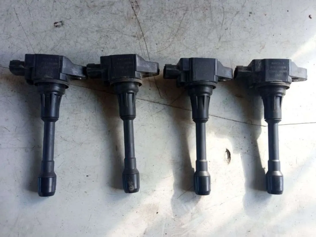 Катушка зажигания с коммутатором Nissan X-Trail T31 22448JA00C