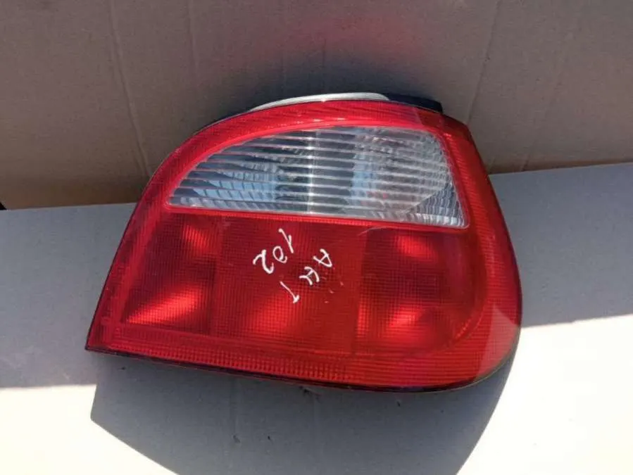 Фонарь задний правый Renault Megane 1 поколение