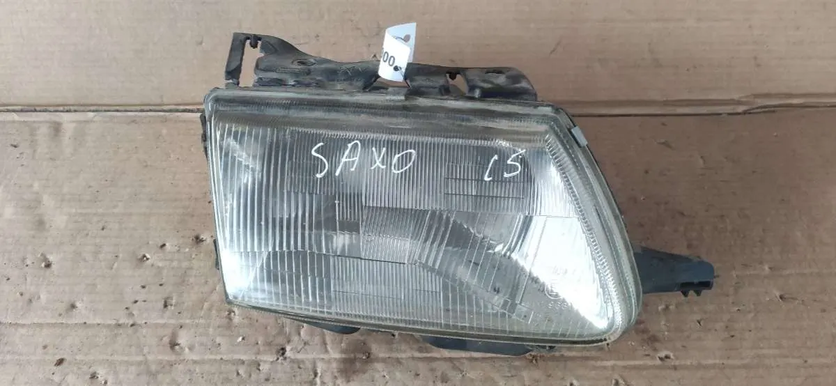 Фара передняя правая Citroen Saxo 1 поколение