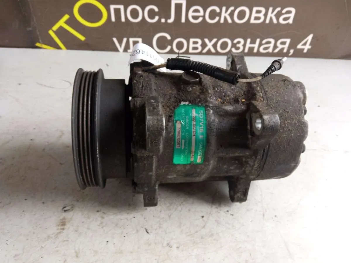 компрессор кондиционера Renault Megane 1 поколение 7700272987