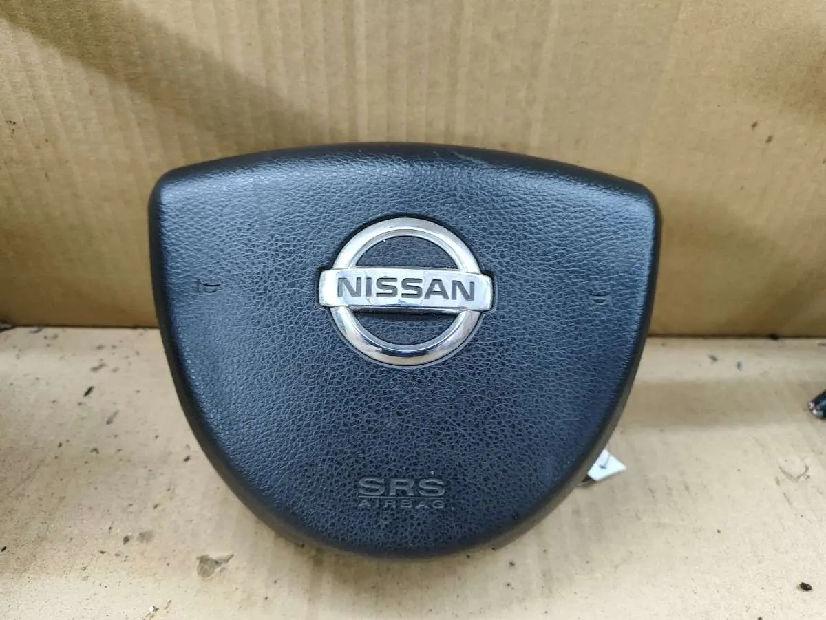 подушка безопасности водителя Nissan Murano Z50