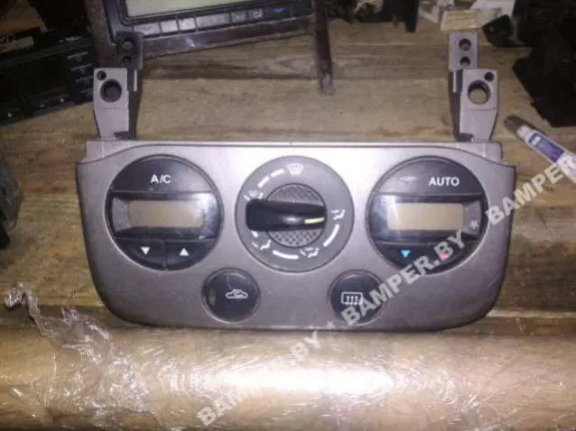 блок управления печки/климат-контроля Nissan Primera 2 поколение