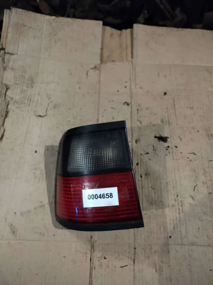 Фонарь задний левый Citroen Xantia 1 поколение