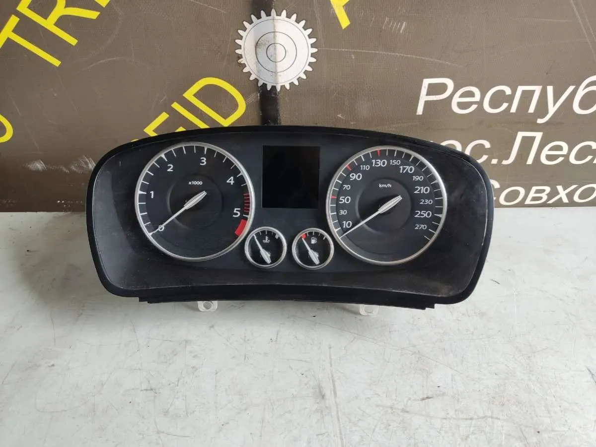 Щиток приборов (приборная панель) Renault Laguna 3 поколение 250450036r