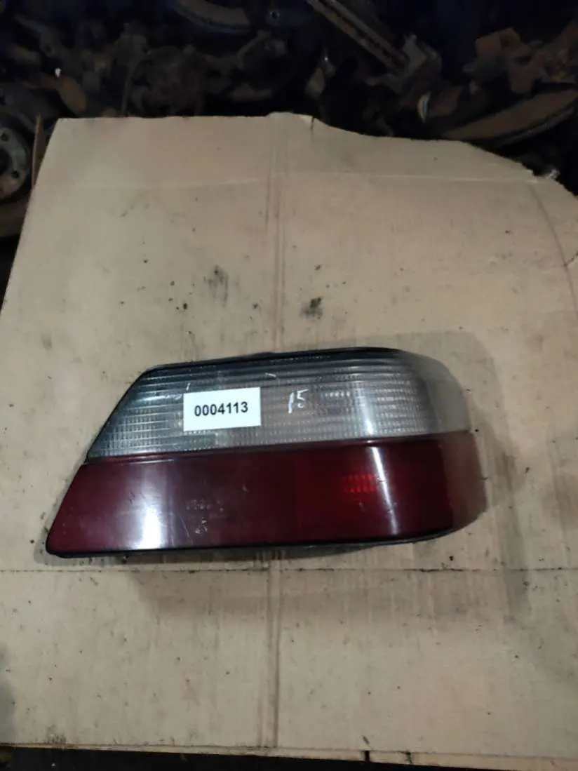 Фонарь задний левый Peugeot 605 1 поколение