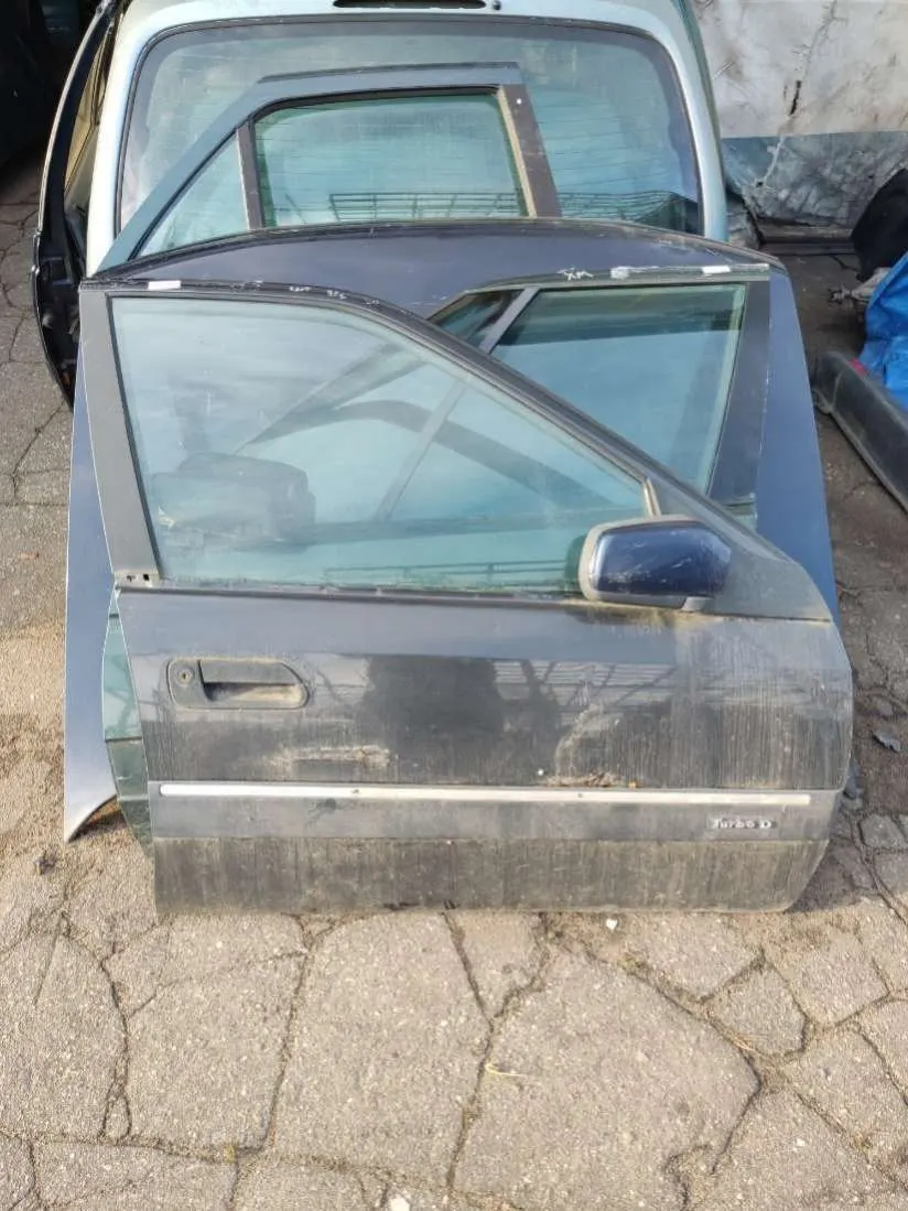 Дверь передняя правая Citroen Xantia 1 поколение