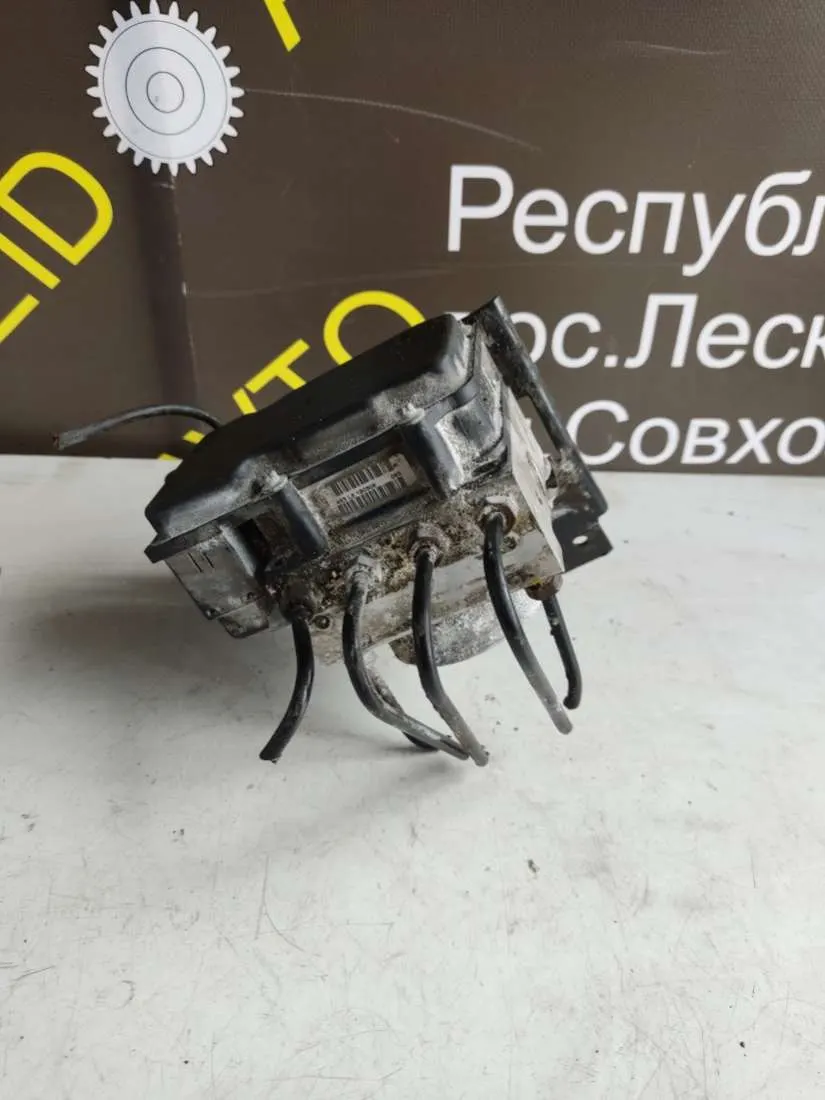 Блок АБС (ABS) Dacia Logan 1 поколение 0265800584