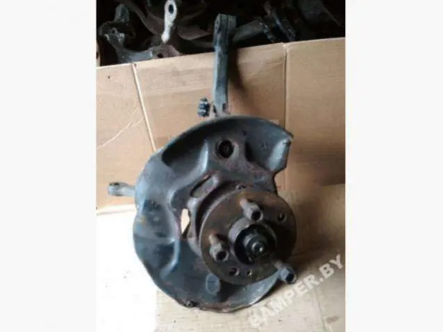 Ступица передняя правая Mercedes-Benz S-klas (w126)
