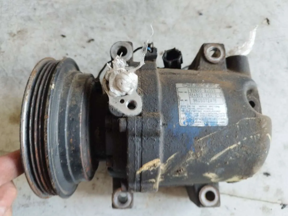 компрессор кондиционера Nissan Primera 1 поколение 926002J003 — фото 2
