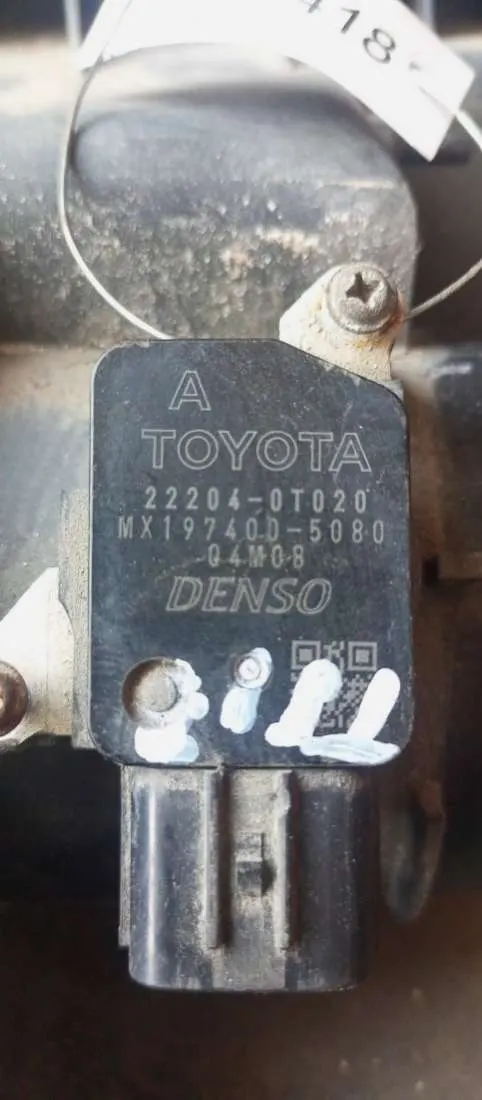 расходомер воздуха Toyota Sienna 3 поколение 22204-0t020